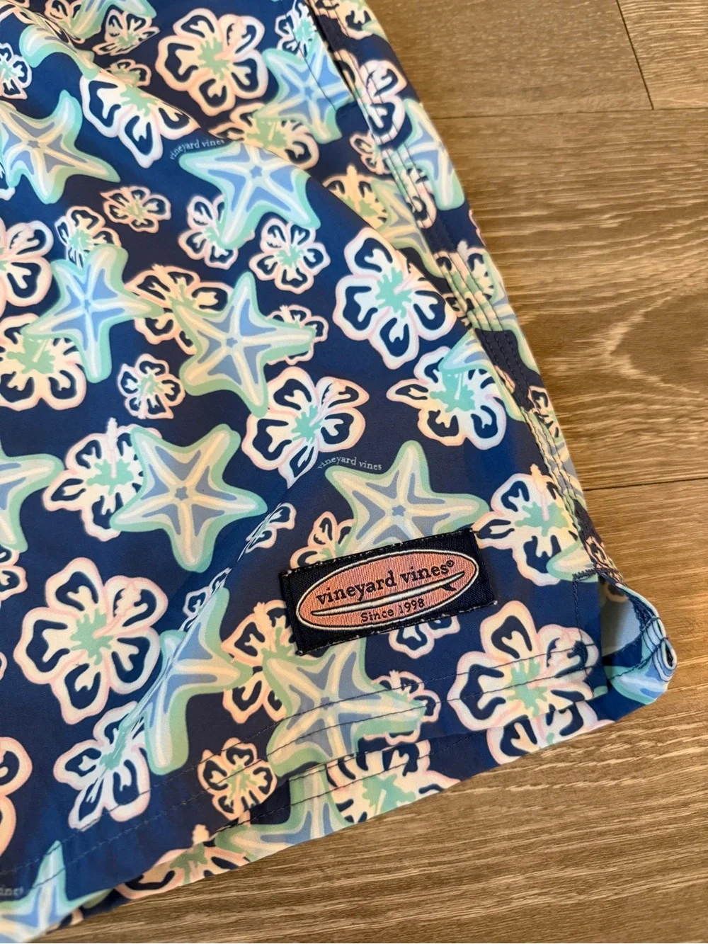 Men's Vineyard Vines Navy Floral Starfish Swim Trunks